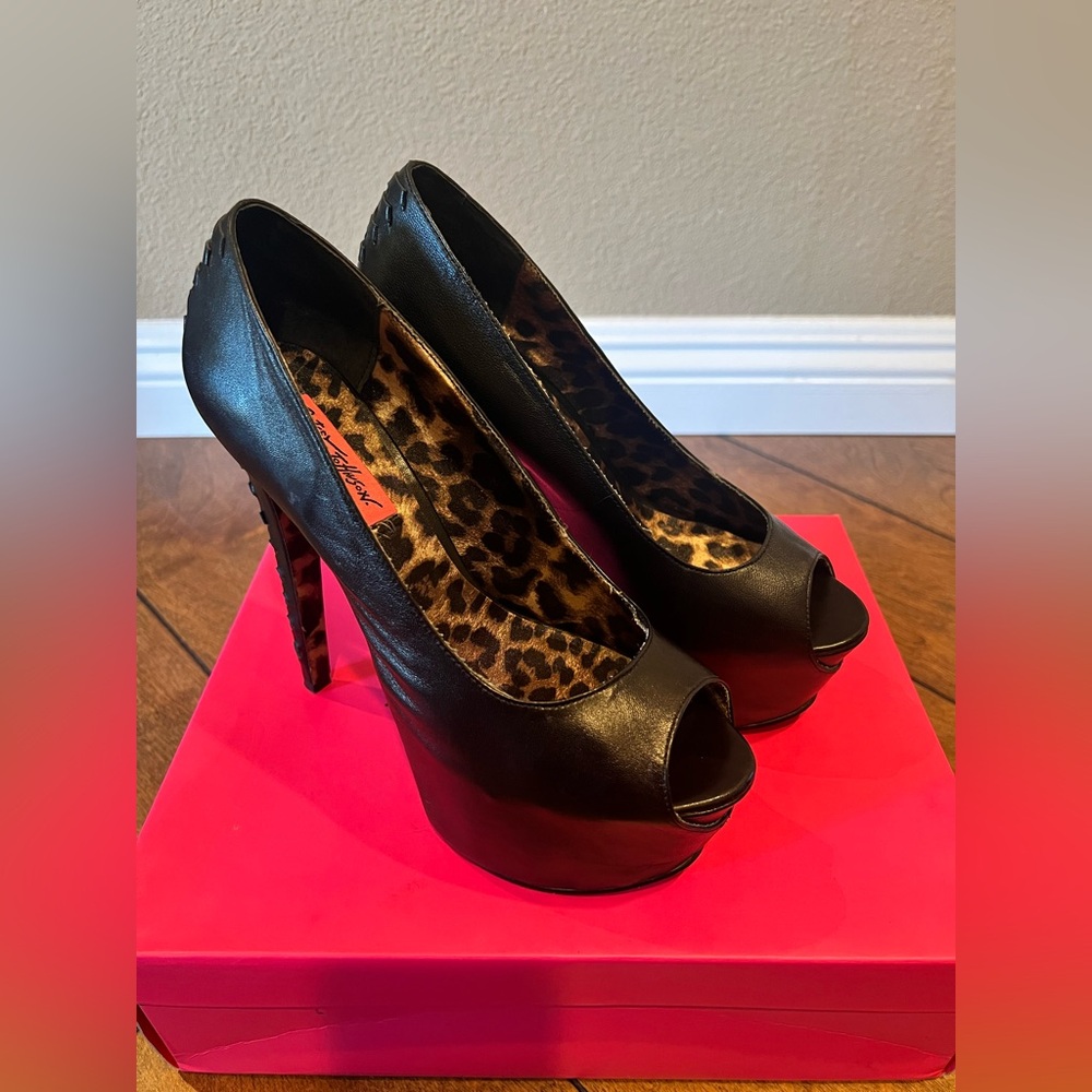 Betsy Johnson Brrea Platform Peep Toe Heels